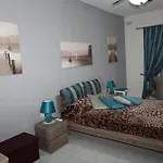 Very Bright Well Kept Apartman