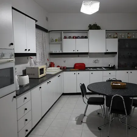 Apartment Very Bright Well Kept