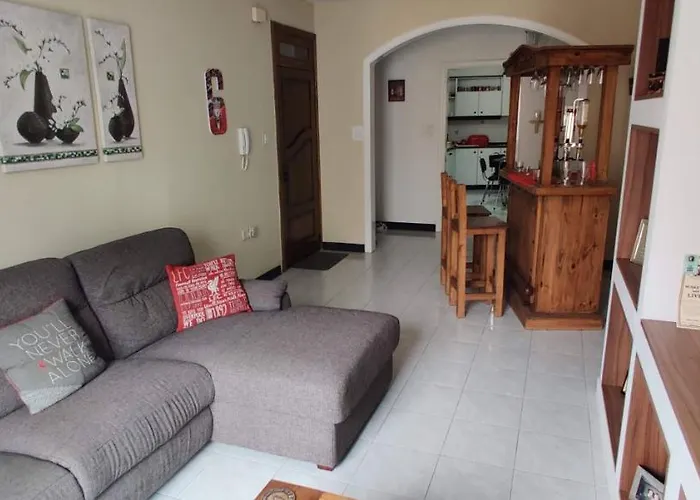 Very Bright Well Kept Apartament *