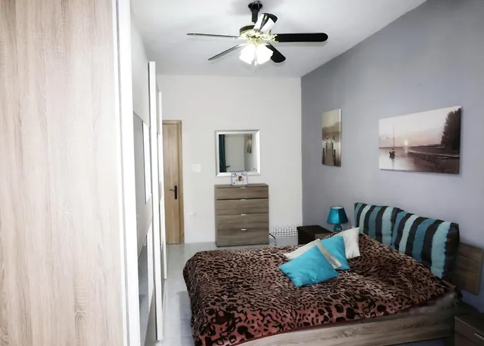 Apartament Very Bright Well Kept *